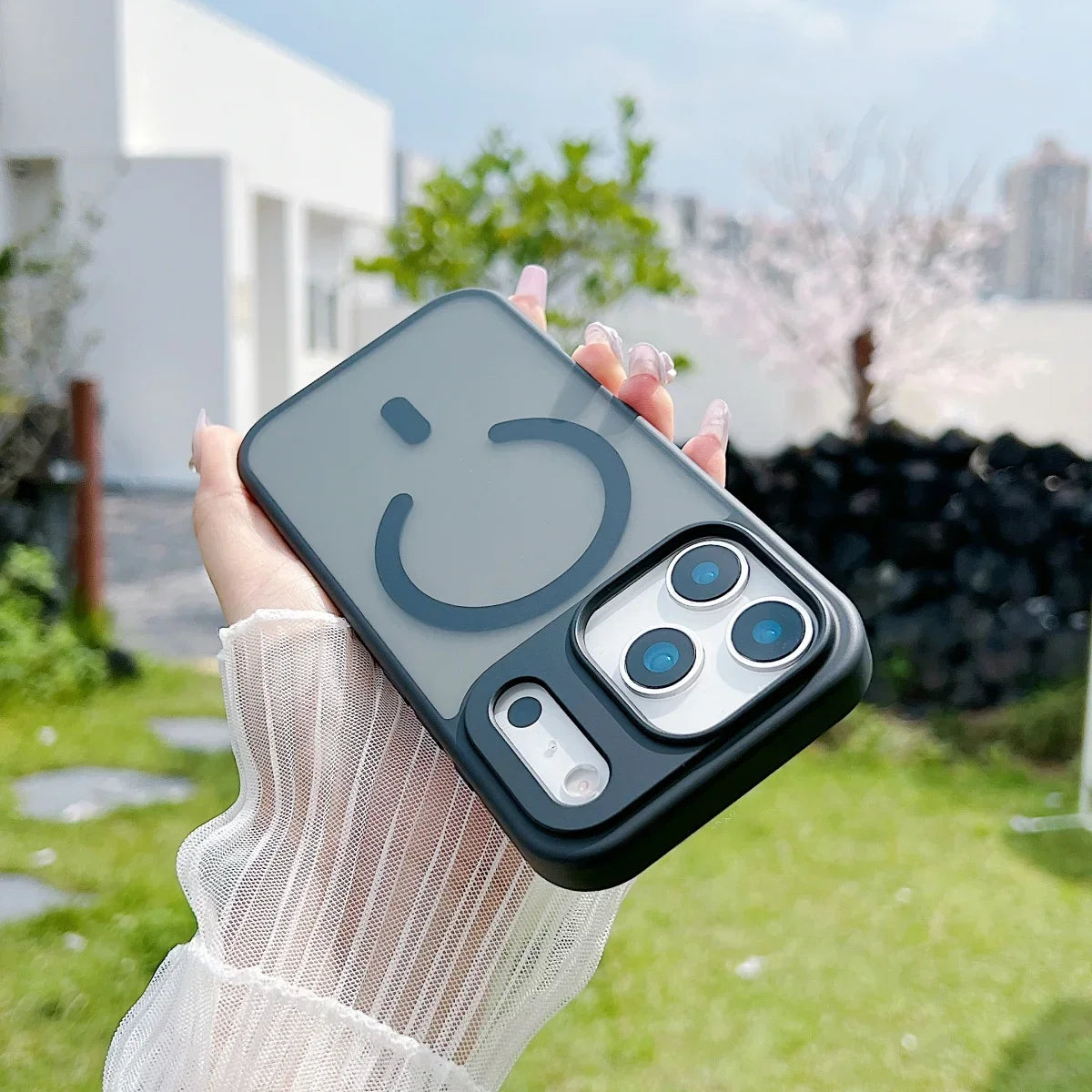 Matte Translucent Magnetic Case iPhone 17 Pro Max