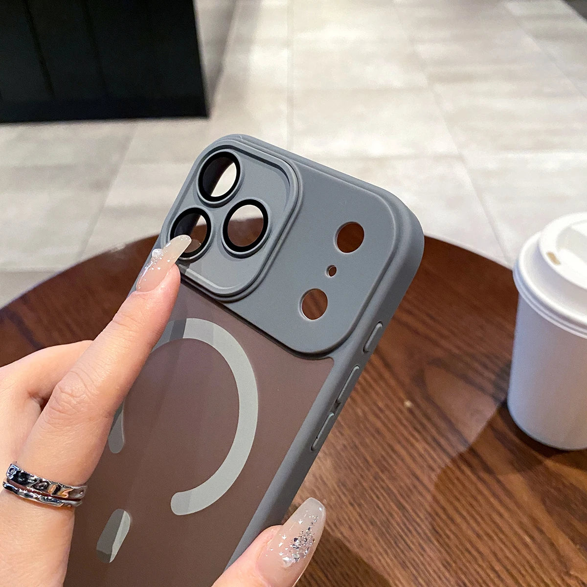 Magnetic Clear Shockproof Case iPhone 17 Pro Max