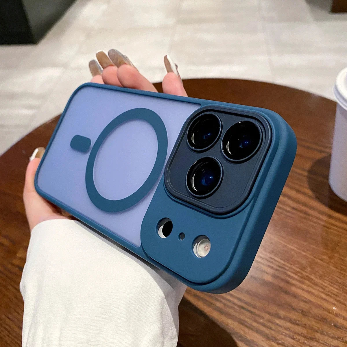 Magnetic Clear Shockproof Case iPhone 17 Pro Max