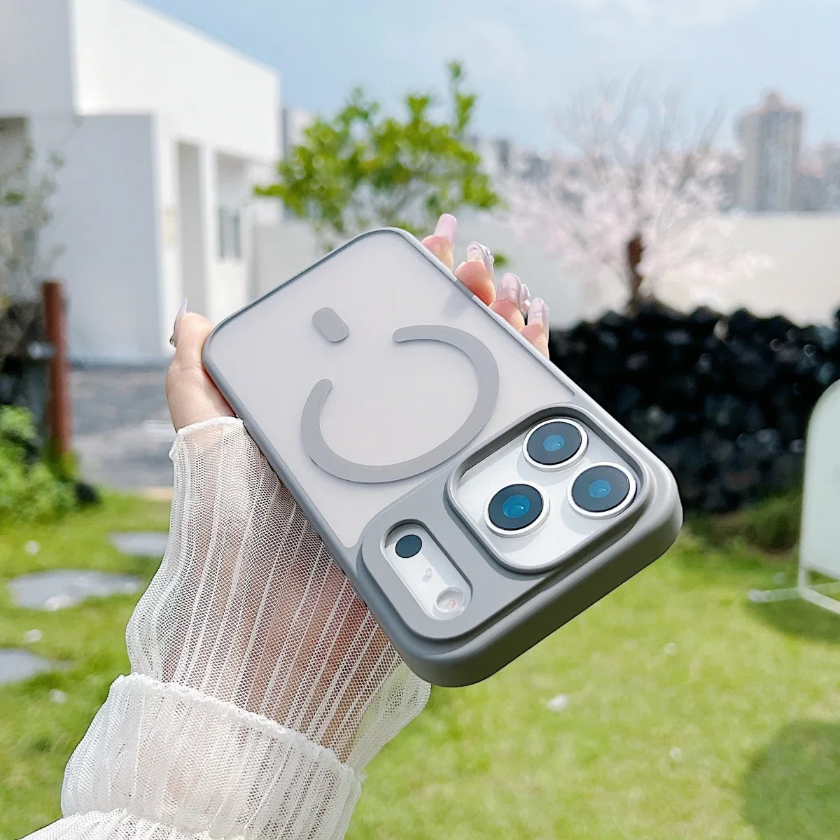 Matte Translucent Magnetic Case iPhone 17 Pro Max