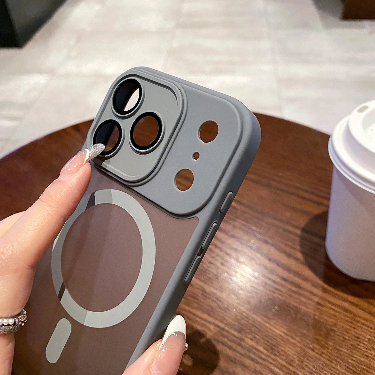 Magnetic Clear Shockproof Case iPhone 17 Pro Max