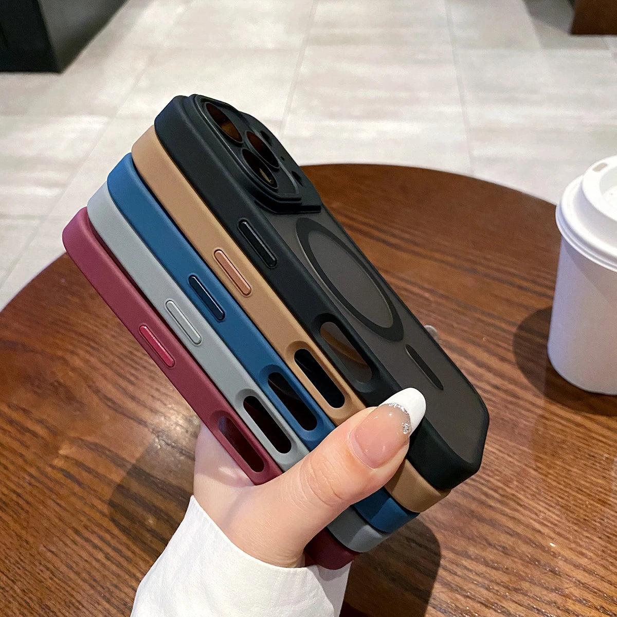 Magnetic Clear Shockproof Case iPhone 17 Pro Max