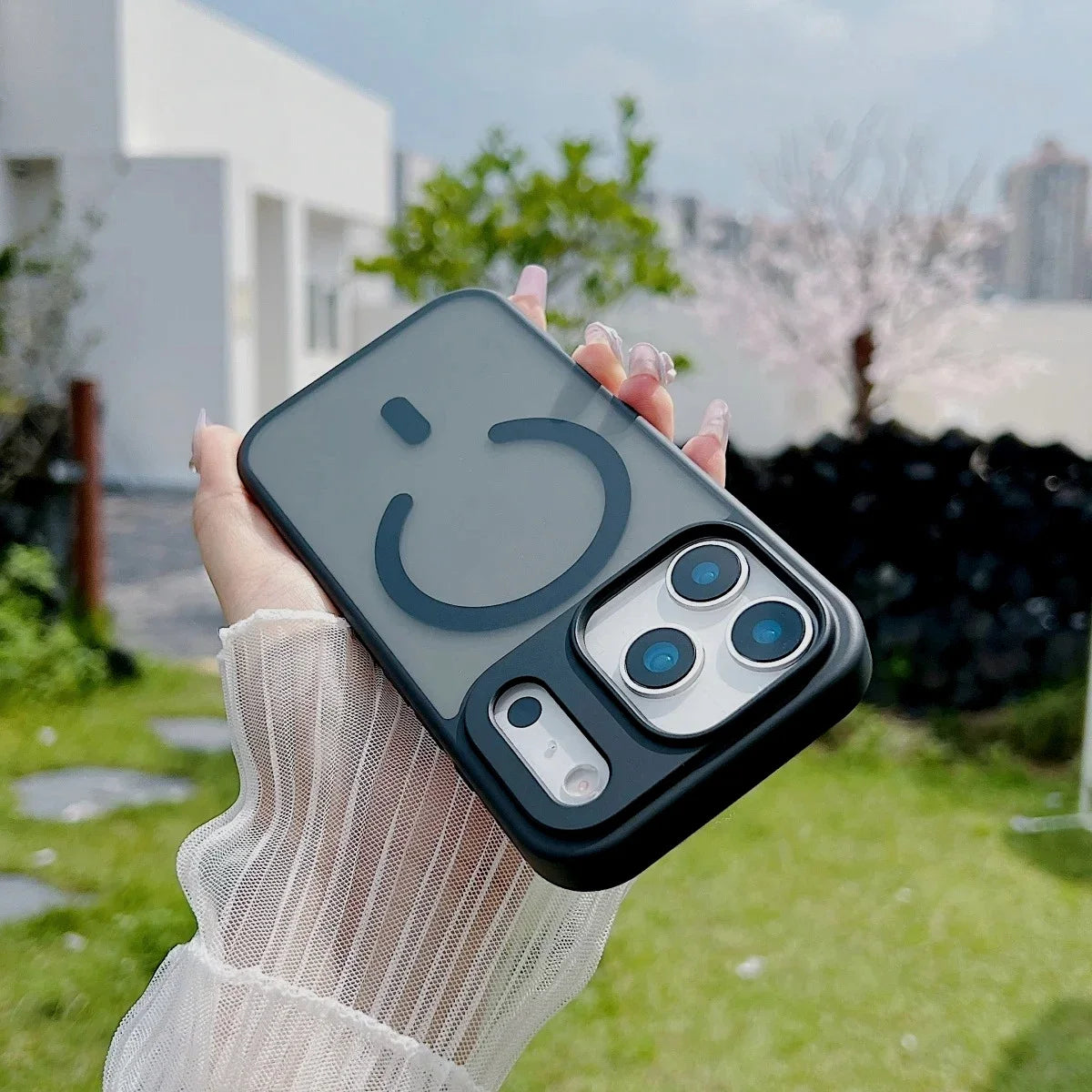 Matte Translucent Magnetic Case iPhone 17 Pro Max